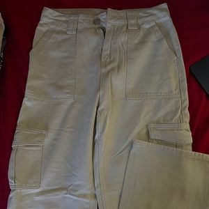 Cream cargos